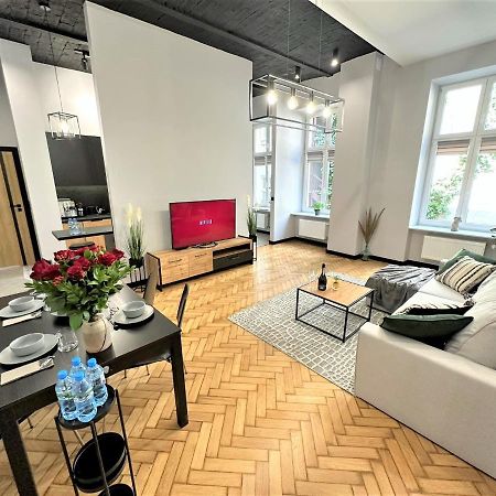 Luxury 100M2 Loft Design-Apartment At Wawel + Netflix คราคูฟ ภายนอก รูปภาพ