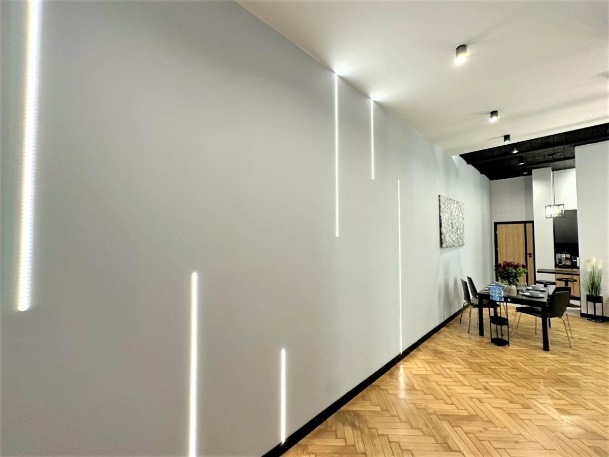 Luxury 100M2 Loft Design-Apartment At Wawel + Netflix คราคูฟ ภายนอก รูปภาพ