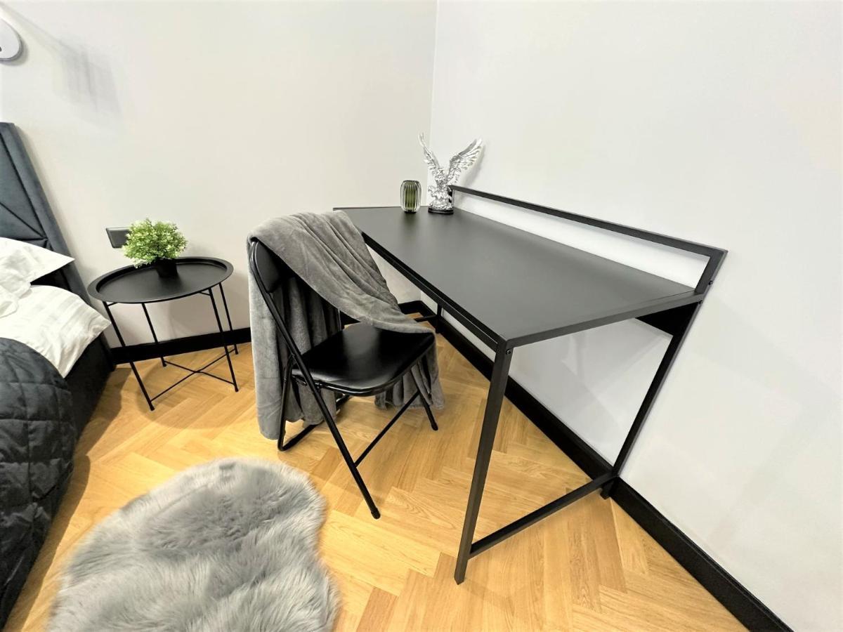 Luxury 100M2 Loft Design-Apartment At Wawel + Netflix คราคูฟ ภายนอก รูปภาพ