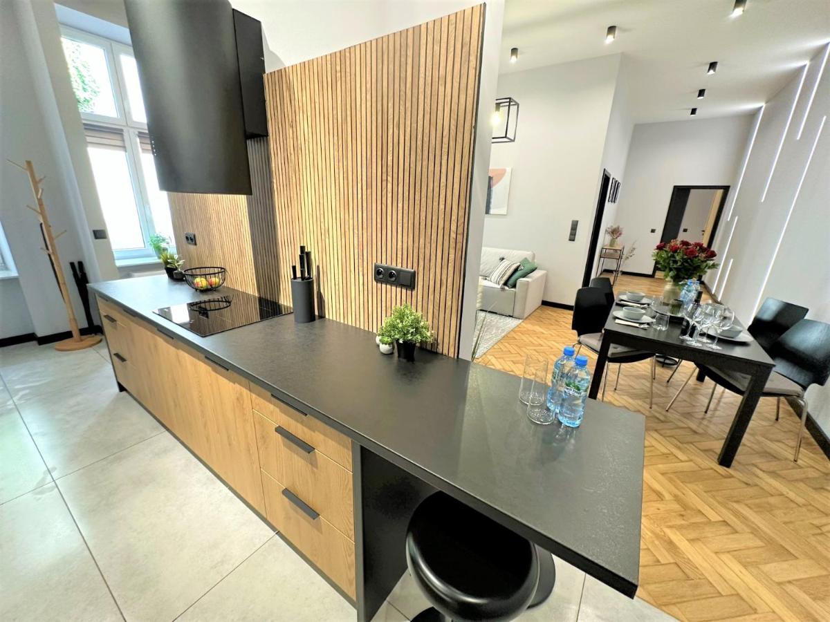 Luxury 100M2 Loft Design-Apartment At Wawel + Netflix คราคูฟ ภายนอก รูปภาพ