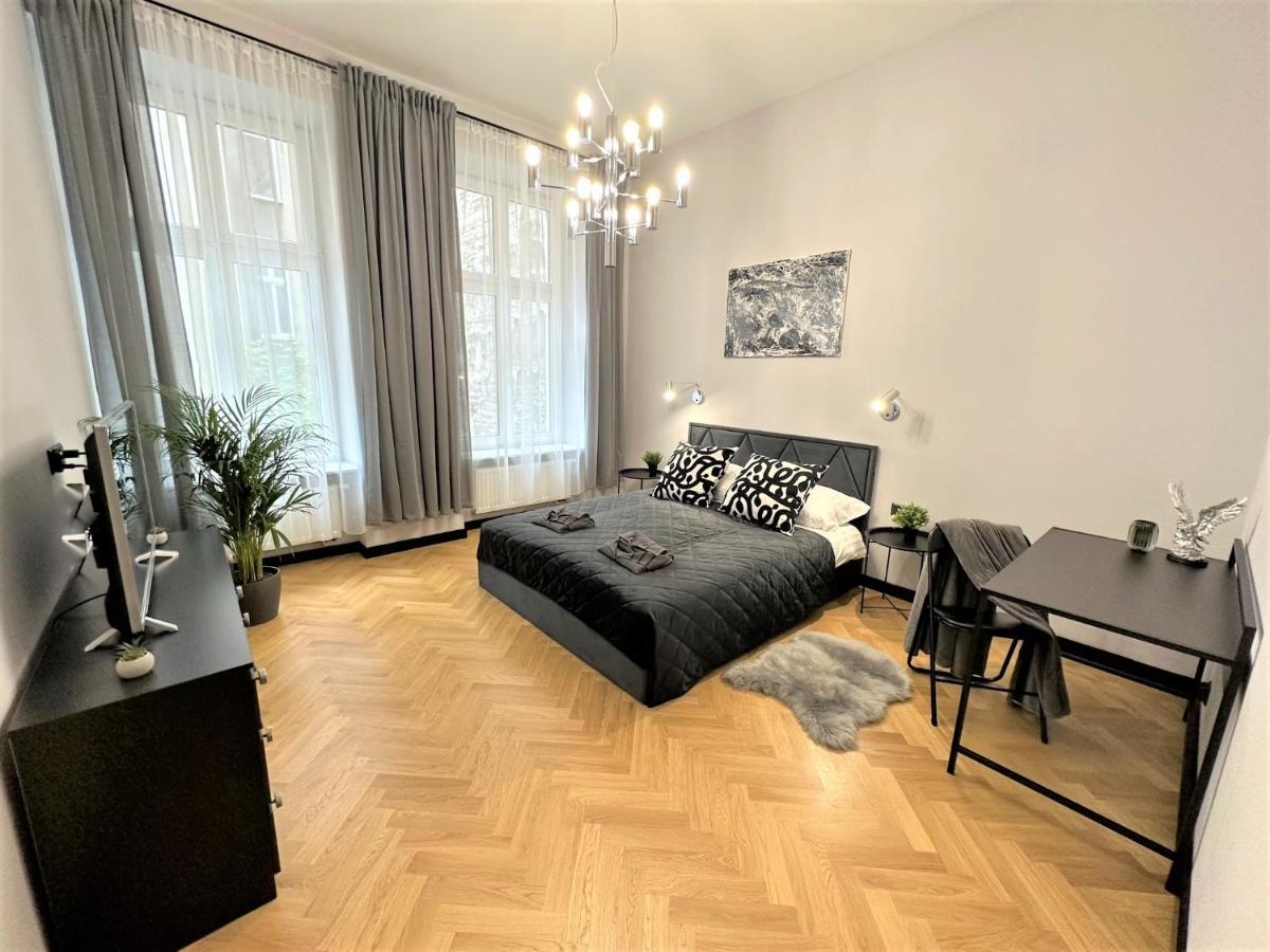 Luxury 100M2 Loft Design-Apartment At Wawel + Netflix คราคูฟ ภายนอก รูปภาพ