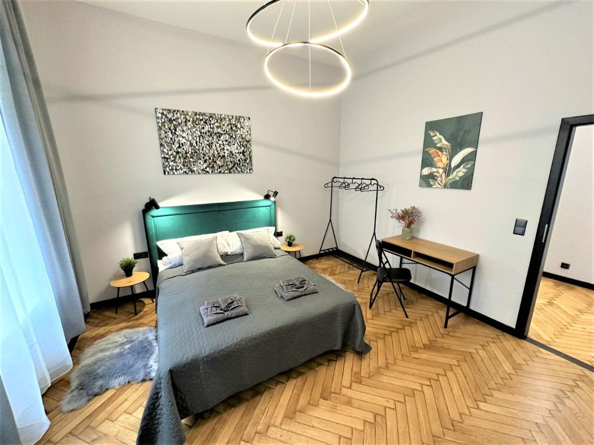 Luxury 100M2 Loft Design-Apartment At Wawel + Netflix คราคูฟ ภายนอก รูปภาพ
