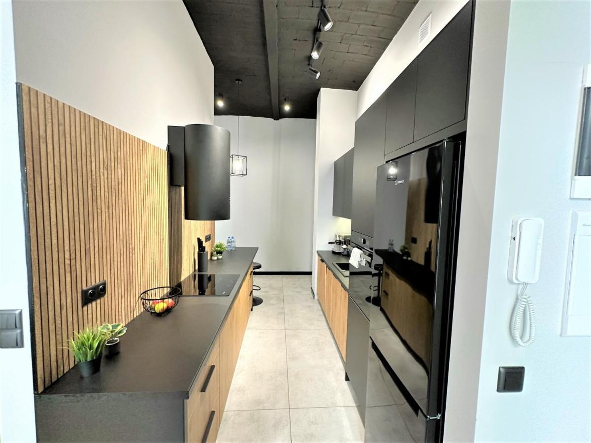 Luxury 100M2 Loft Design-Apartment At Wawel + Netflix คราคูฟ ภายนอก รูปภาพ
