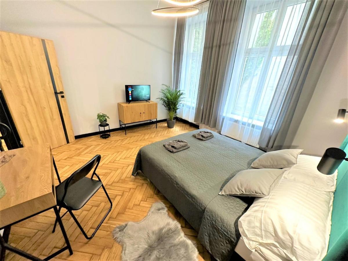 Luxury 100M2 Loft Design-Apartment At Wawel + Netflix คราคูฟ ภายนอก รูปภาพ